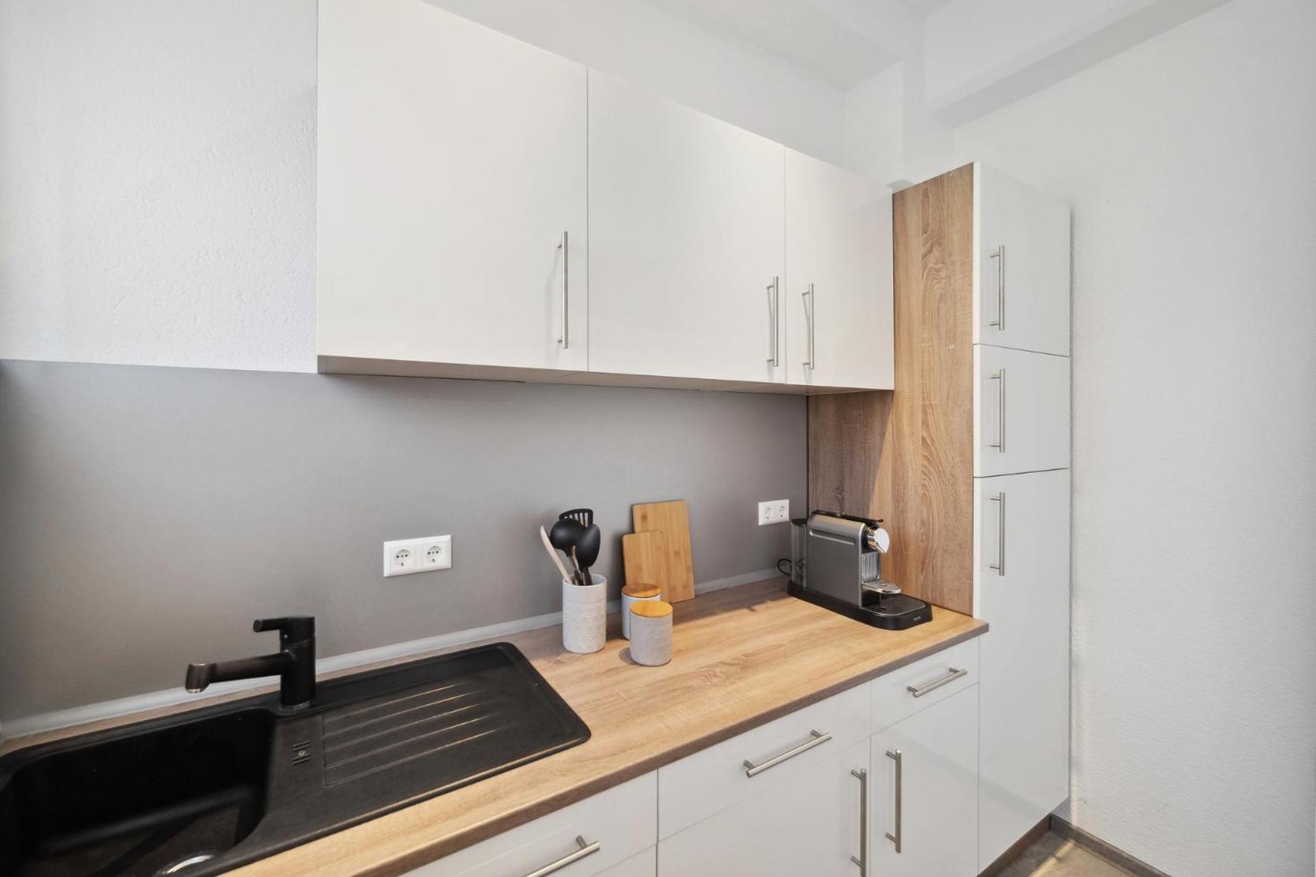 Ruhige Lage, Gute Anbindung, Frisch Renoviert Apartment Фелбах Екстериор снимка